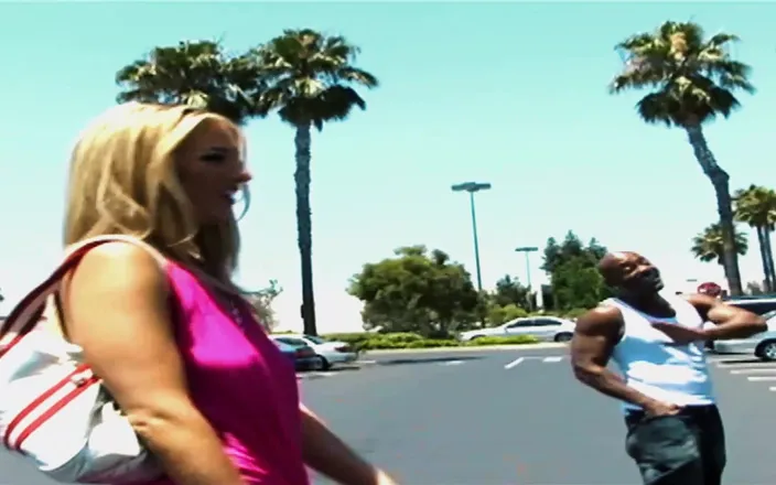 FapFlare: Jordan Kingsley’s MILF Pussy Gets Deeply Fucked by a Huge...