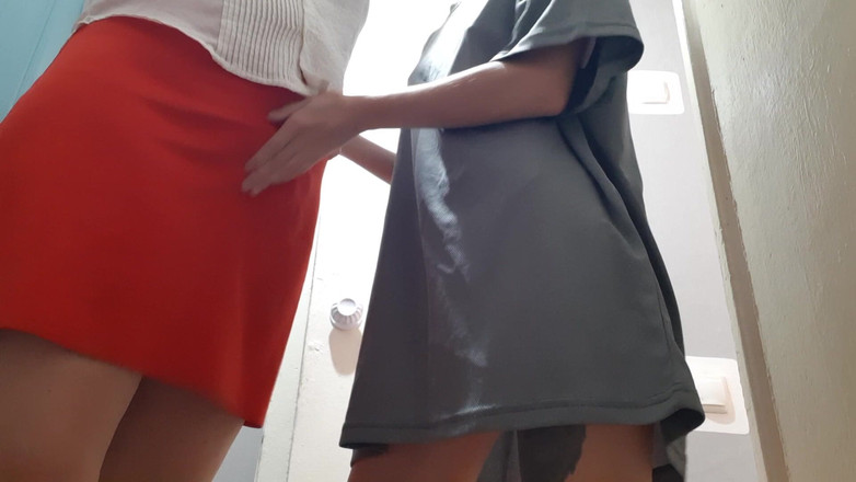 Lesbian-candys: Ho sedotto la mia matrigna per masturbarci allo stesso tempo
