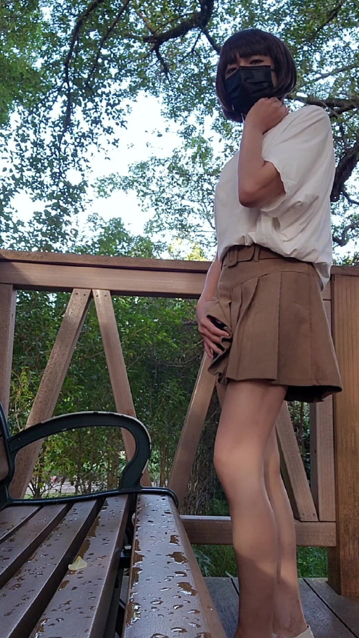 Taiwancdgirl: Pułapka, którą Tingxuan wyszedł, by się masturbować i wytrysnął na...