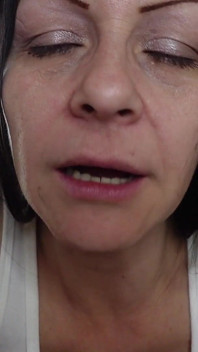 Ti masturba la faccia