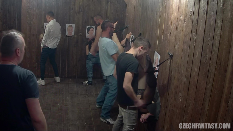 CzechFantasy: Tsjechische fantasie 9 - deel 1: milf nymfo's zijn wild geworden - geen gaten...