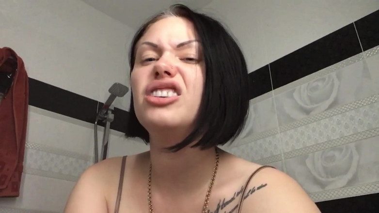 Goddess Misha Goldy: Fantasía de sissification áspera para ti