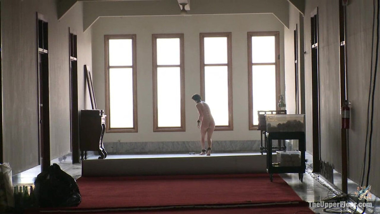 The Upper Floor by Kink: Servisní sezení: cvičení otroků
