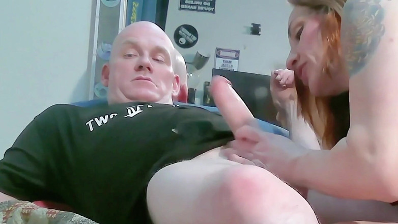 Zoey Portland: Girth Brooks recibe una mamada increíble por Zoey Portland