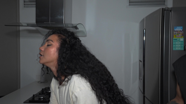 Andromeda Hot: Le Courant Coupe Et Je Deviens Excitée, Je Baise Le...