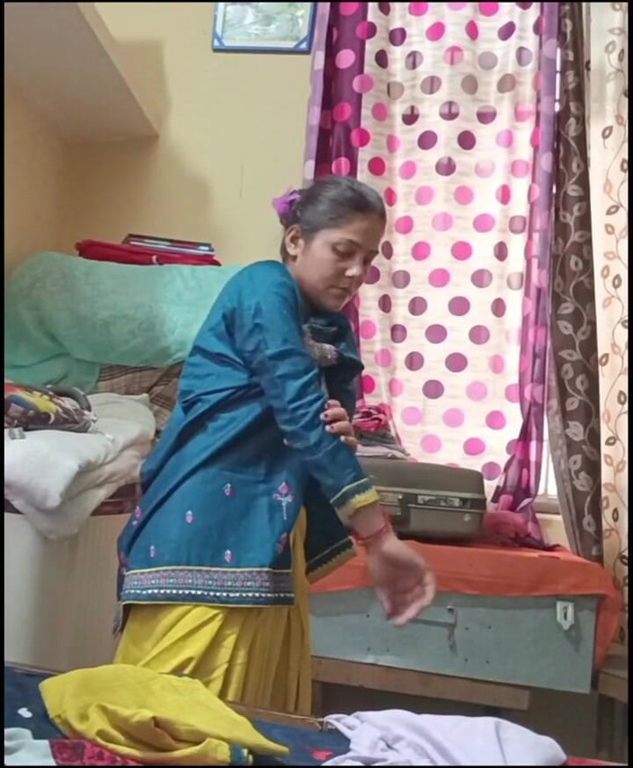 sashaa: Une bhabhi change de robe
