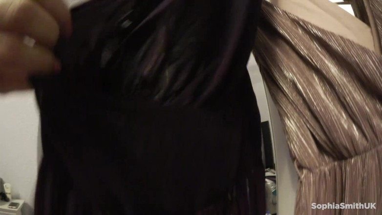 All Sexy Vids: Birthday dresses pee
