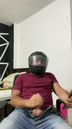 Latin mature king: Messenger si masturba per le mie foto parte 1