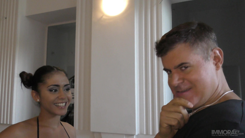 Immoral POV: Teen araba con grandi tette naturali che rimbalzano - sesso caldo...