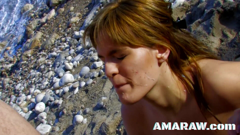 Amaraw: 해변 애널 섹스에서 애널 섹스하는 음란한 걸레 무리