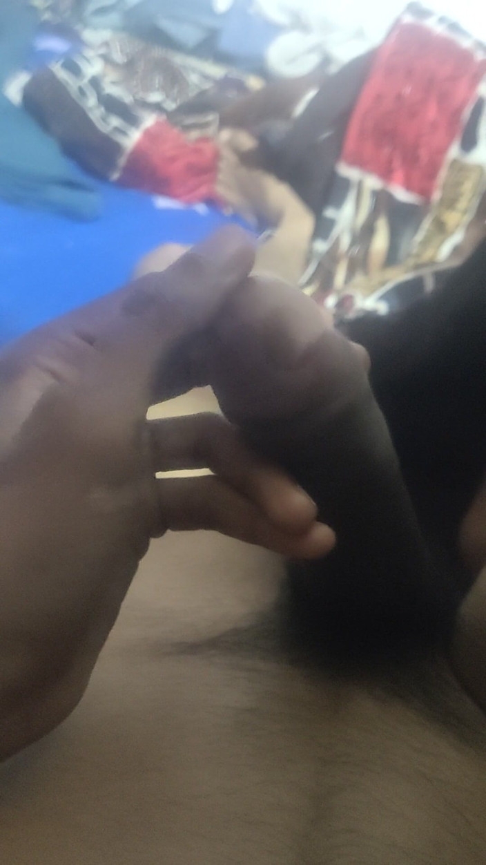 Gigolo Tv: Penisul meu a devenit erect după ce a văzut pizda