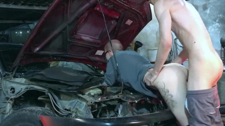 Vilu_and_Mi: Vilu si tukang mekanik seksi vilu vidish dientot toyota ae101