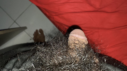 Jackson World: Gece geç saatlerde titreşimler yatağımda yalnız vakit geçiriyor