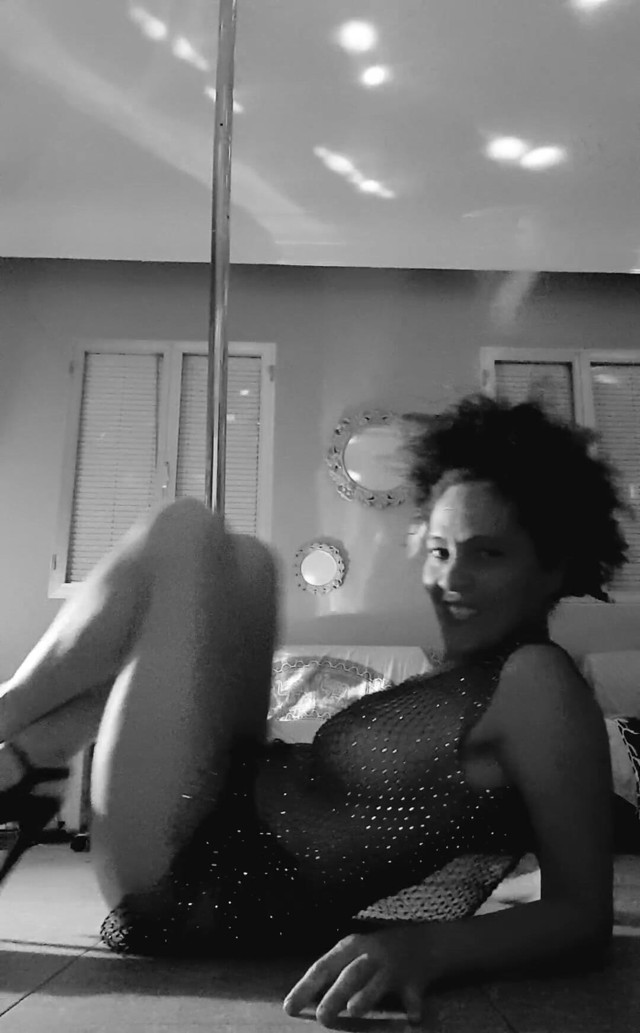Black and White Striptease (Sensual polestar) Black and White Striptease (Sensual polestar)