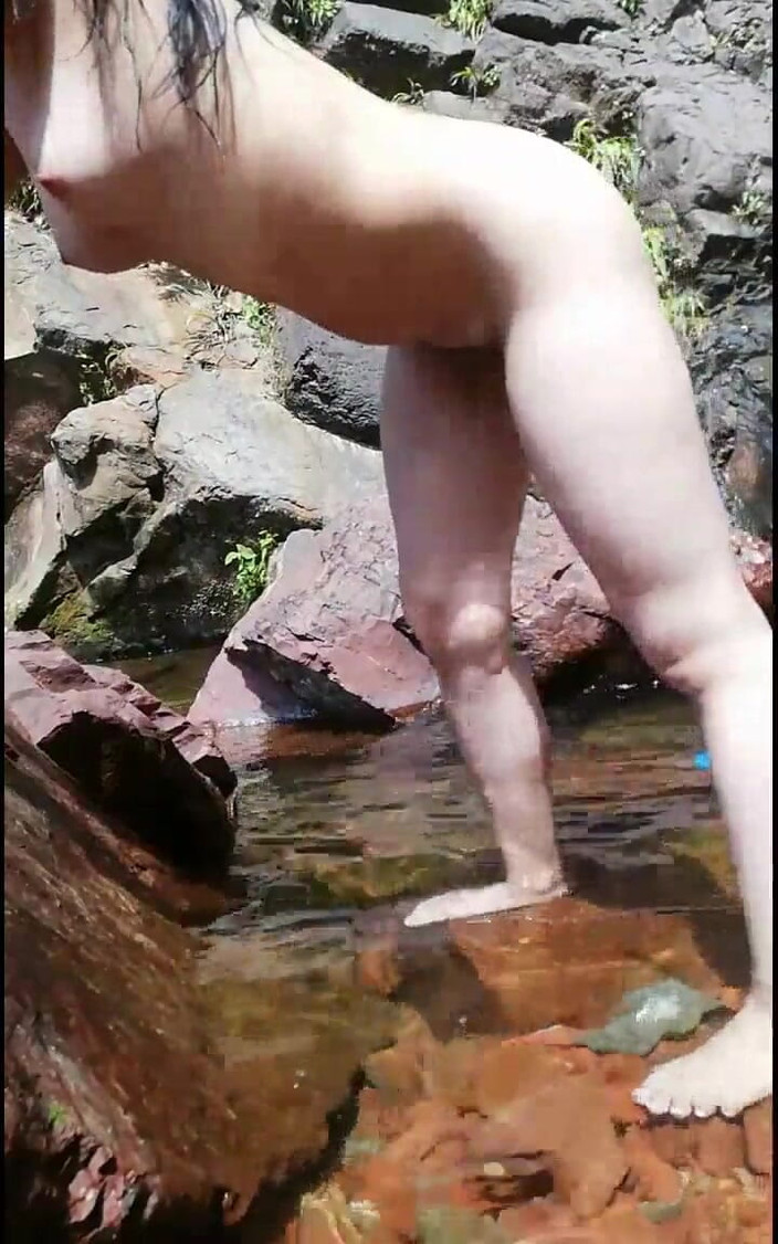 Crisanto999: 在井里，我带走了她，我为一个婊子做了这个