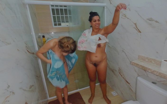 Nicoly Mattos: Islak lezbiyenler: priscila ve nicoly amcığını sikiyor 69
