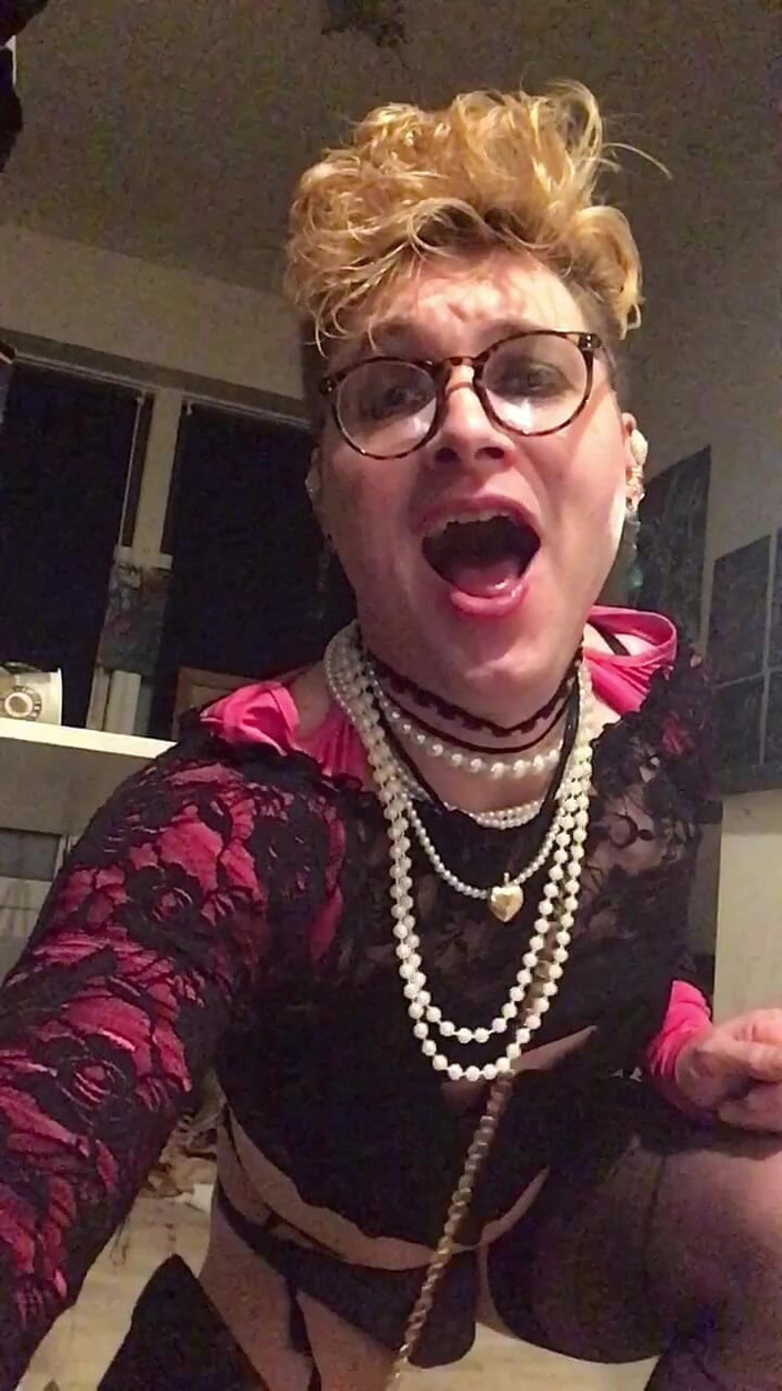 Sissy Cindy Slut: Exposta maricas prostituta goza