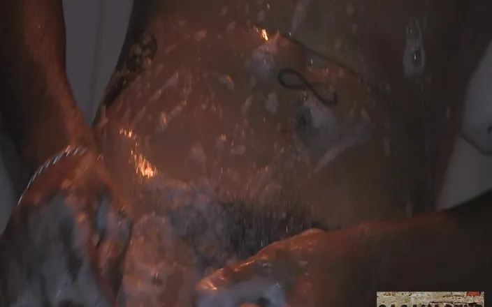 Dirty tricks gays: Young Man in the Bath