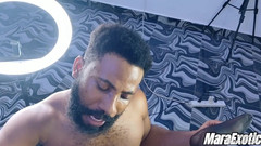 Mara Exotic: Orgasmo con chorros explosivos y lluvias doradas | Empapado de coño...