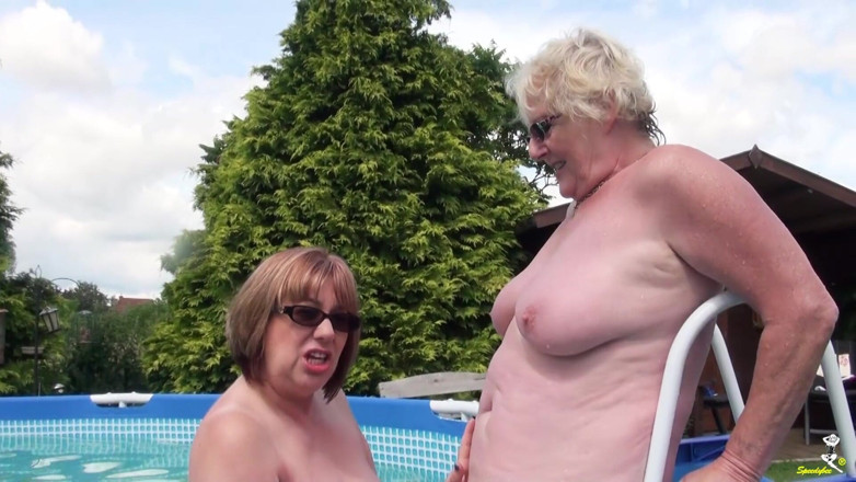 Dirty Doctors Clips: Playing in the pool