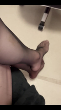 Nylon Feet