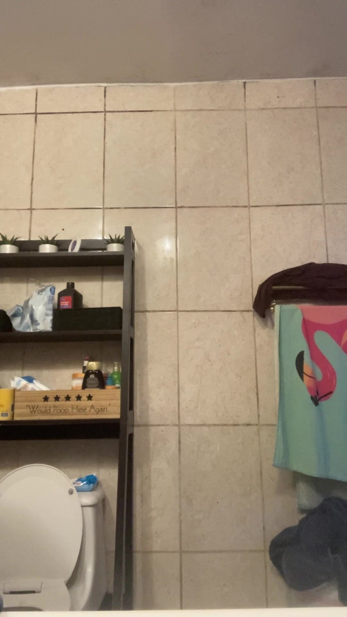 Chubbytits16: Ich brauche einen mann, der mich duscht und mit meinen...