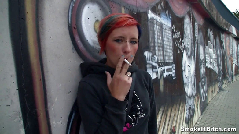 Smoke it bitch: Kim - 街头烟