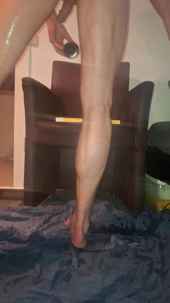 NoFace Twink X: Dildo anale gay da solo - orgasmi estremi di piscio