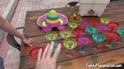 My Pervy Family: Meia-irmã fode meu cinco de mayo