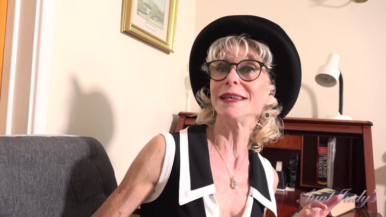 Aunt Judy's: Auntjudys - Tu Jefe Madura GILF Dee Lite Chupa Tu Polla...