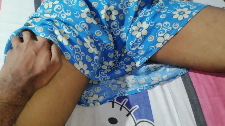 Sweety In Bed: Istri 18+ minta aku bersenang-senang sebelum berangkat kerja 2