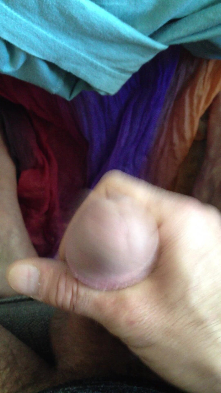 Tai Thick: Tayfun spielt mit seinem schwanz 2