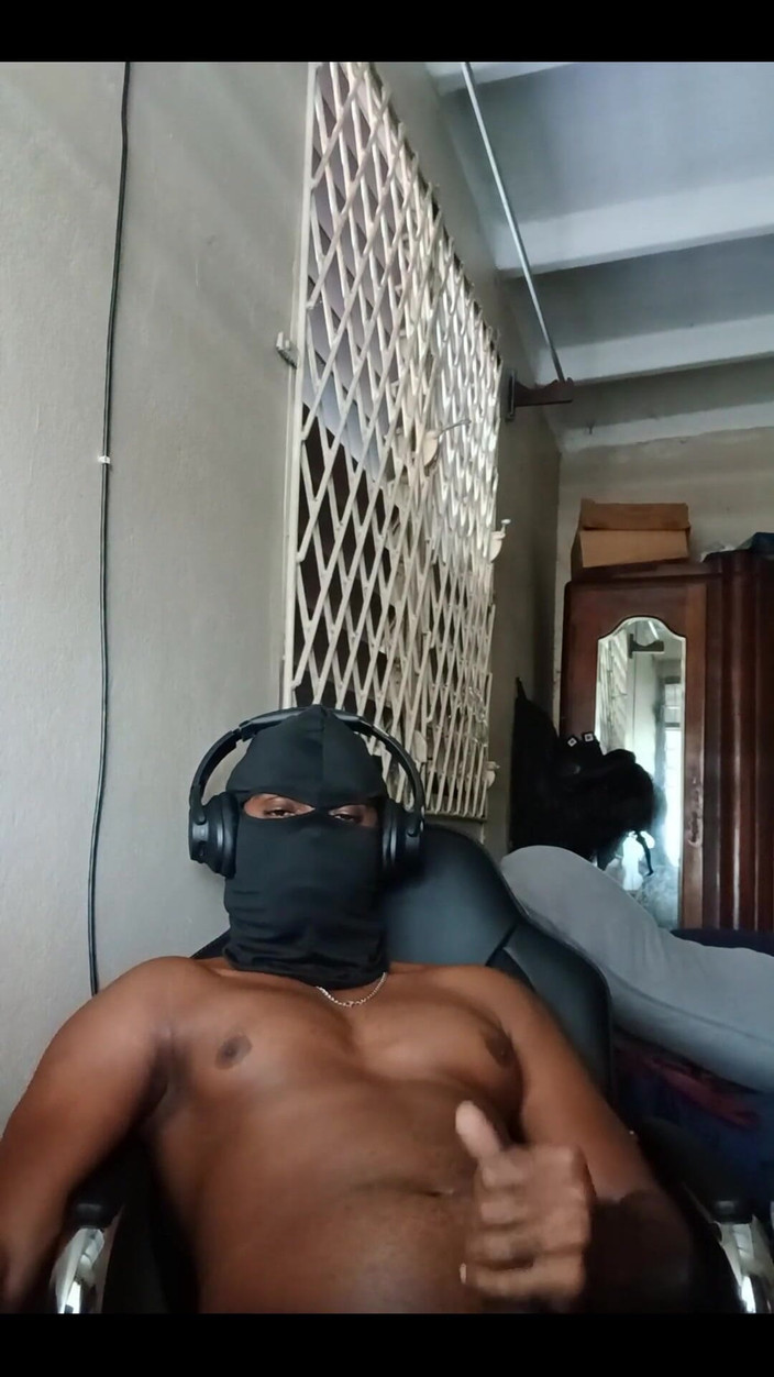 King Kingston: Felt Horny This Morning. )