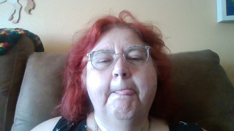 BBW nurse Vicki adventures with friends: Richiesto Video Di Me Che Faccio Rumori Baciati E Potermi...