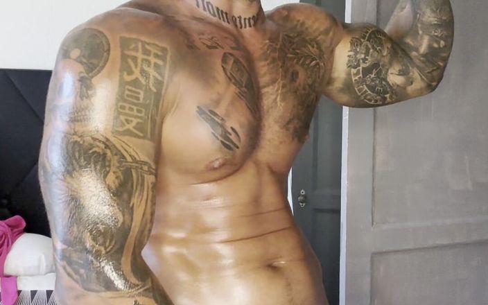 BoyGym: Großer schwanz, ganz viel muskulös!!