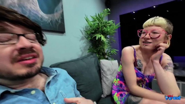 Nerd Pervert: Rose rosebud - 吐口水婊子