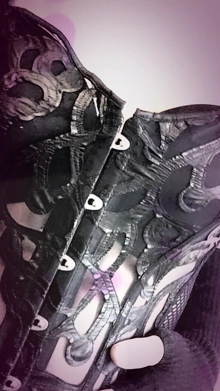 kandiKane: Sexy brazilská Sissy Shemale Pumpuje její Těsný malý zadek Pipe...