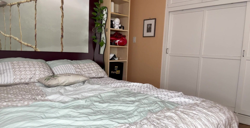 VibeWithMommy: ¡Mujer conservadora se convierte en una hippie! Este es un...