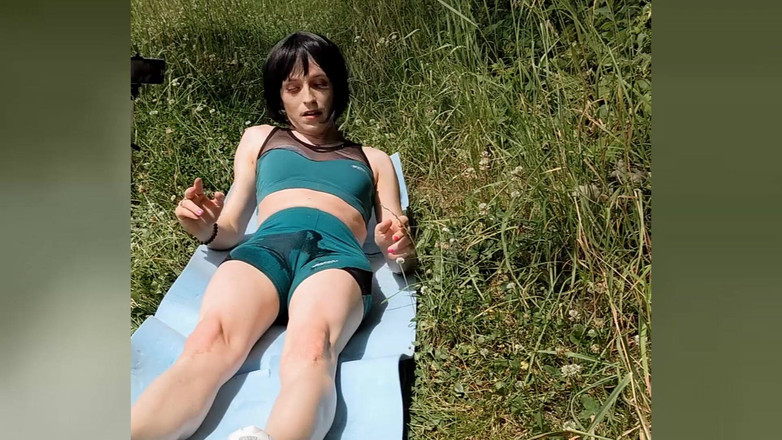 TV_Helena: 변태 젖은! 운동 중 오줌을 싸고 젖은 훈련을 계속하는 트란니!