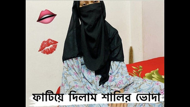 Kaleonjoybd: Hot Teen Couple Having Romantic Sex in Their Hotel Room