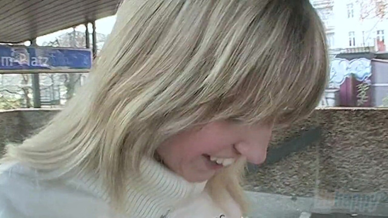 Sextermedia by Pete: Versaute amateur-blonde sandra anal gefickt