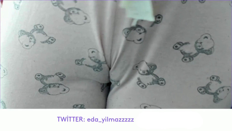 bigass_sexy_bigboobs: Cameltoe- Masturbate with Pajama- Rubbing Pussy with Pajama