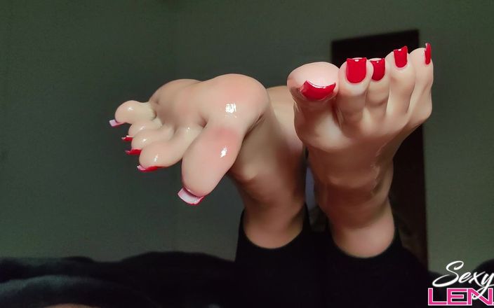 Goddess Lena: Footjob de décembre