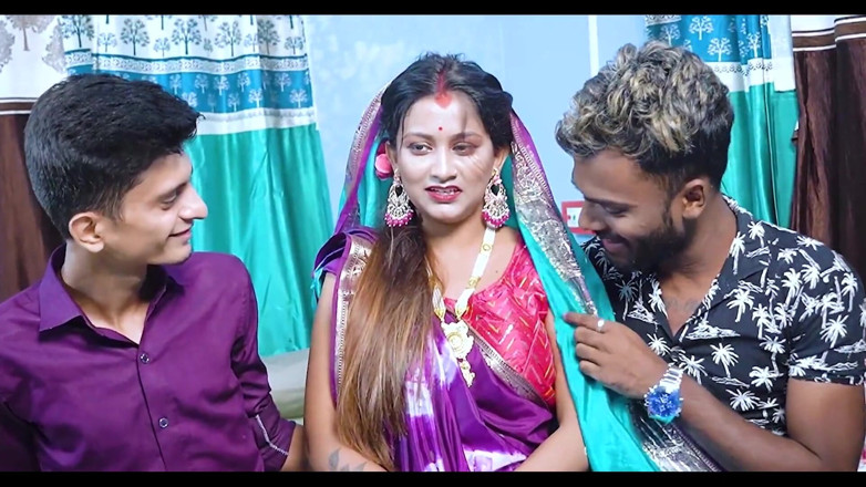 Indian porno creator: Трахаю индийскую порнозвезду бхабхи в групповом секс-экшене