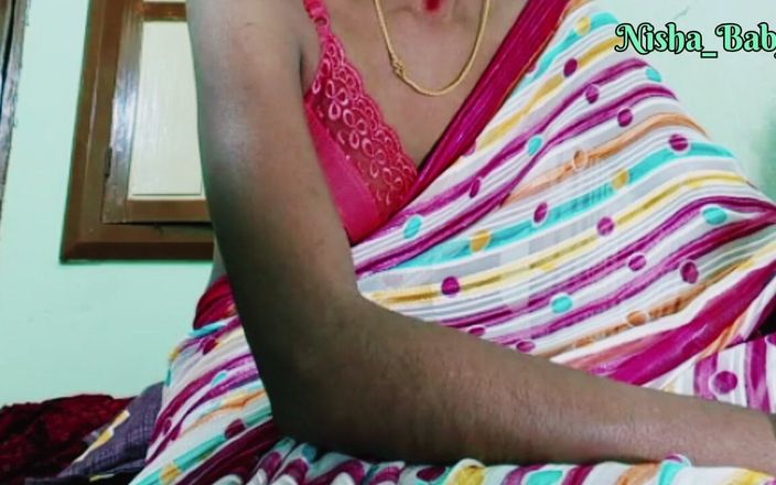 Nisha_Baby: सेक्सी देसी लड़की मुख-मैथुन और वीर्य खा रही है