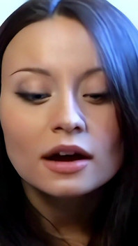 Temu bual yang menampilkan Carla Brown