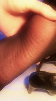 The Nylon Footjob