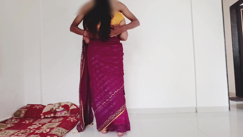 Riyagueen: Rhea Bhabhi fez sexo com seu meio-irmão em estilo indiano