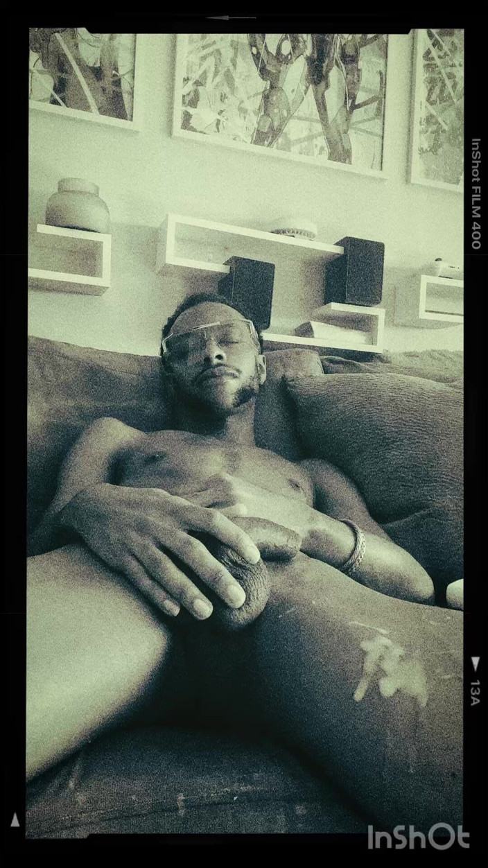 Prince-Cream: राजकुमार अपने लंड वाली बसों के साथ खेलता है thicc लोड नटखट वीर्य