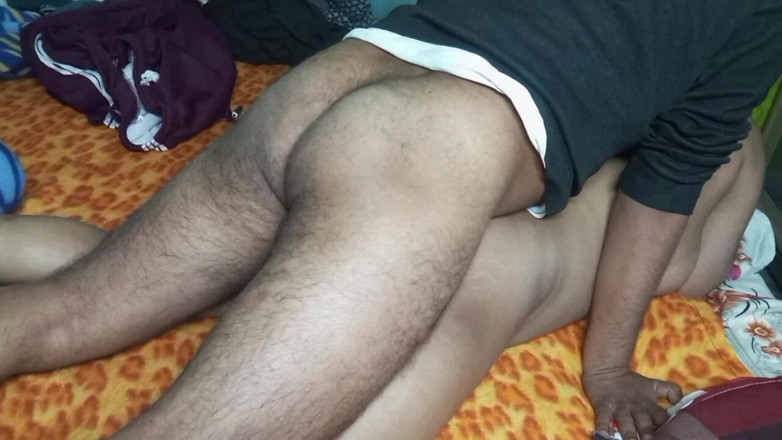 Manjushukla: Posición estilo perrito follada por su marido